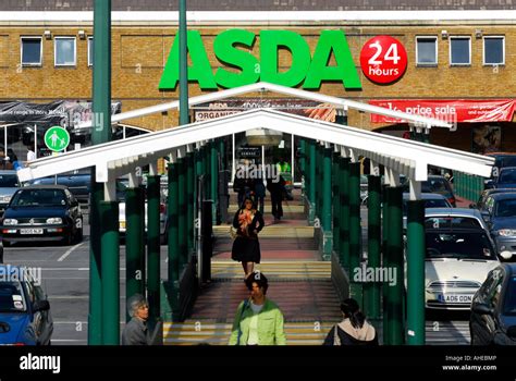 Asda superstore clapham junction